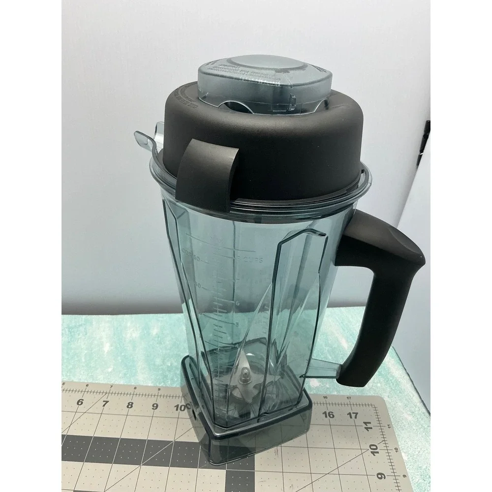 Vitamix 64oz container